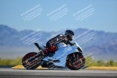 media/Mar-25-2024-Moto Forza (Mon) [[8d4319bd68]]/4-Novice Group/Session 2 (Turn 9 Side)/